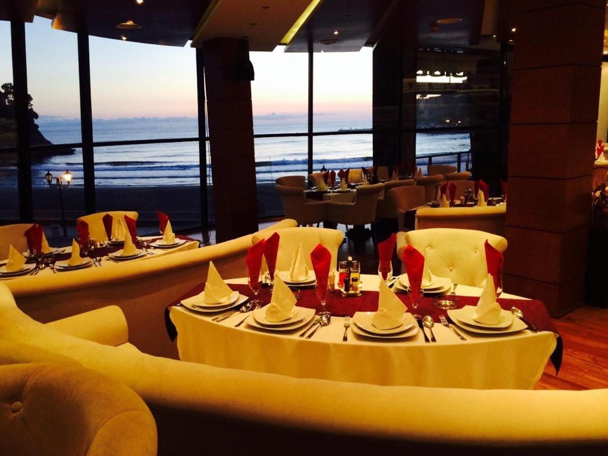 Hotel Cruiser Ulcinj Bagian luar foto
